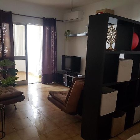 Love Shack Flat In Quarteira Center المظهر الخارجي الصورة