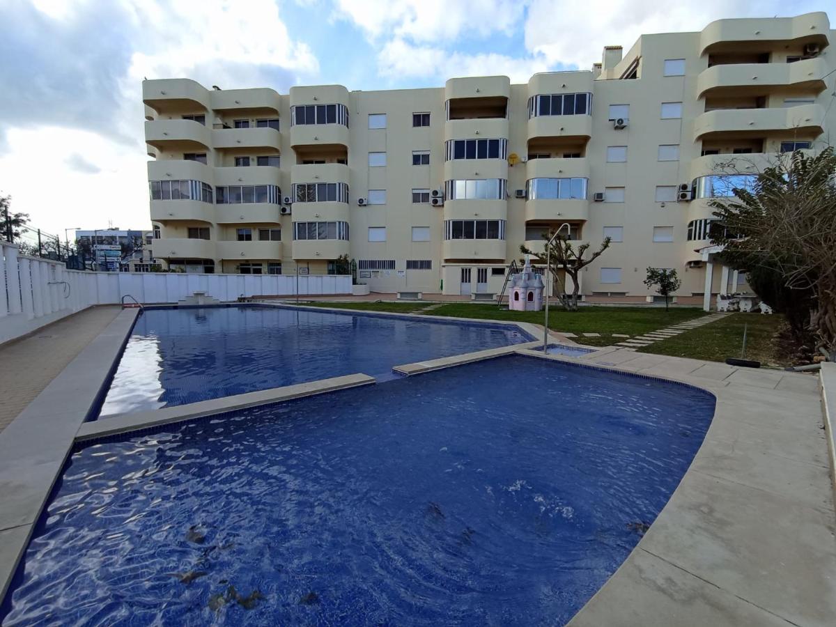 Love Shack Flat In Quarteira Center المظهر الخارجي الصورة