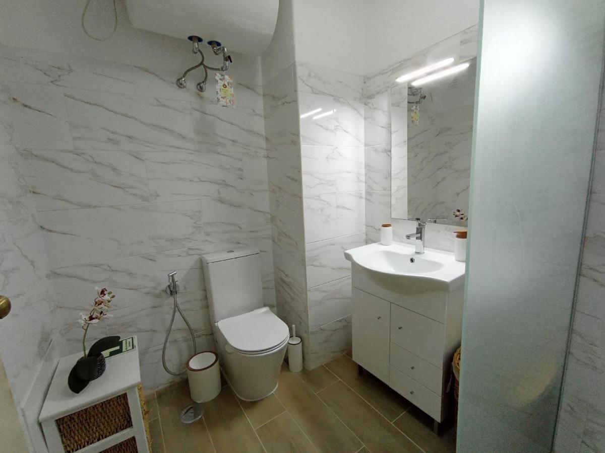 Love Shack Flat In Quarteira Center المظهر الخارجي الصورة