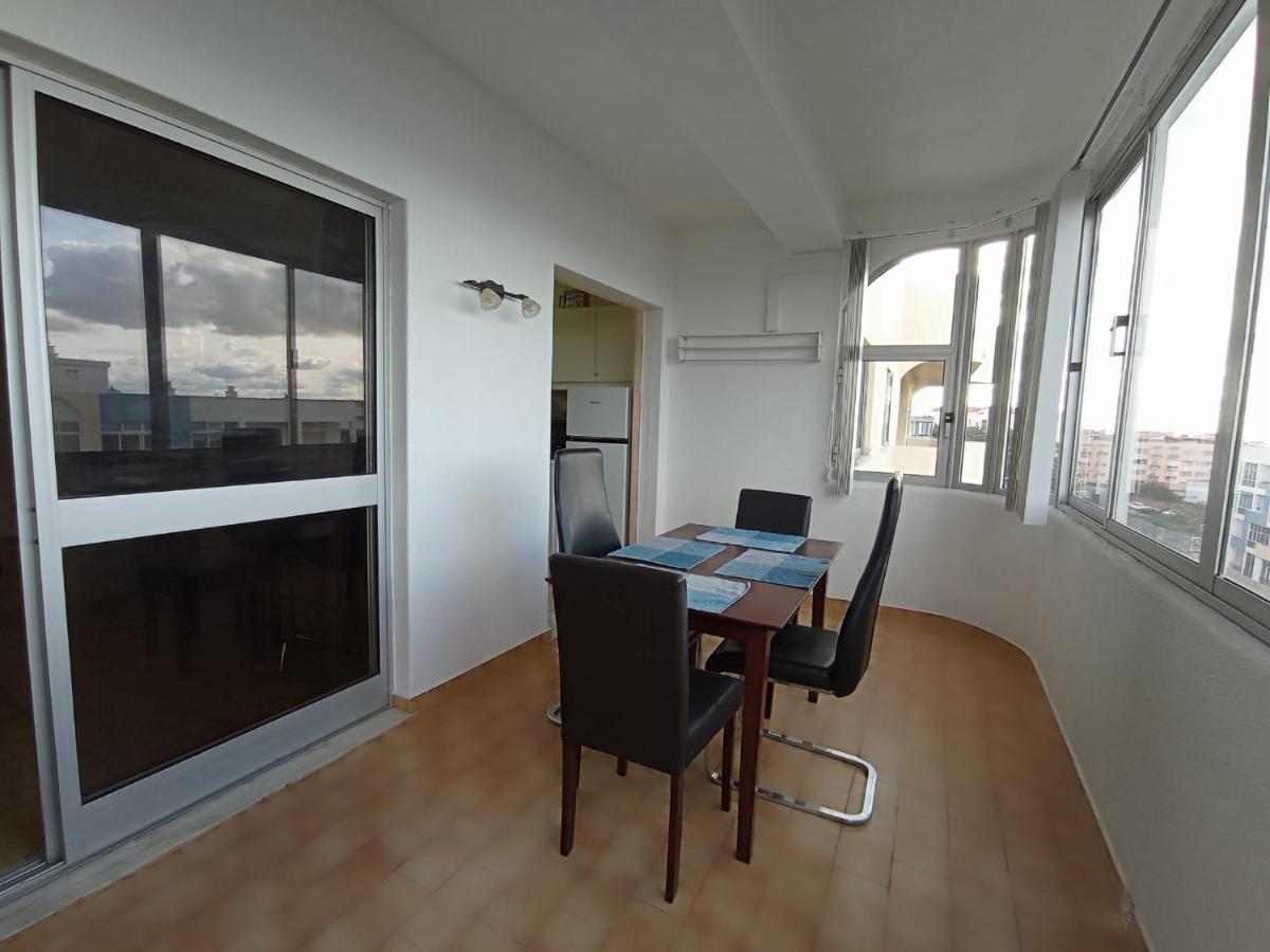 Love Shack Flat In Quarteira Center المظهر الخارجي الصورة