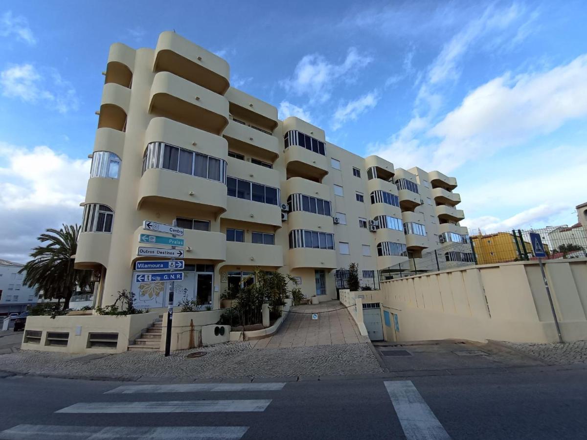 Love Shack Flat In Quarteira Center المظهر الخارجي الصورة