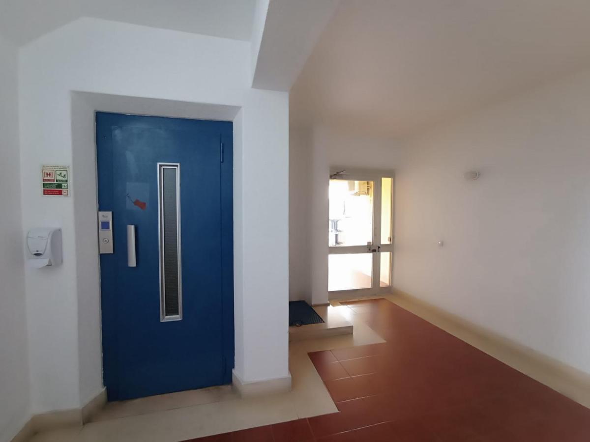 Love Shack Flat In Quarteira Center المظهر الخارجي الصورة