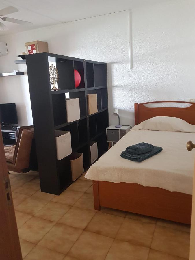 Love Shack Flat In Quarteira Center المظهر الخارجي الصورة