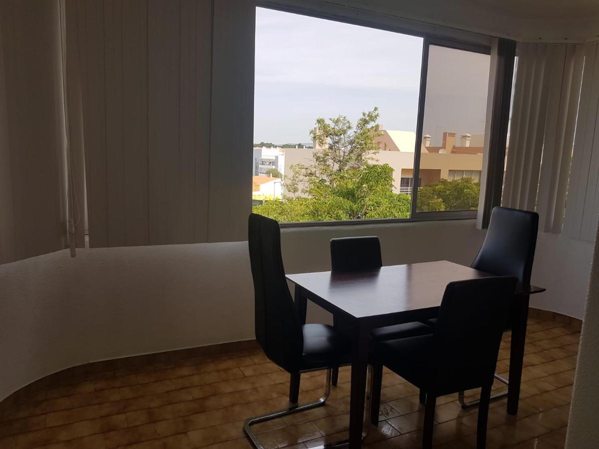 Love Shack Flat In Quarteira Center المظهر الخارجي الصورة